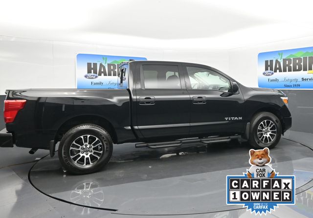 2024 Nissan Titan SV photo