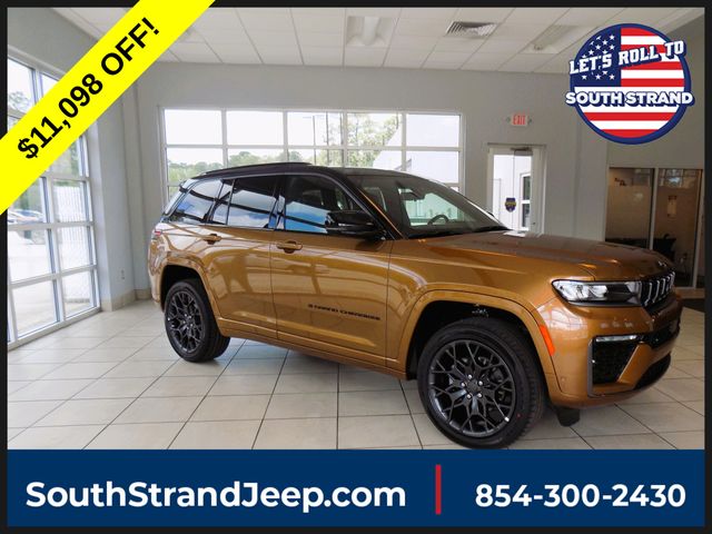 Red (Copper Shino Metallic Clearcoat) 2026 Jeep Grand Cherokee SUV / Crossover Four-Wheel Drive 8-Speed Automatic