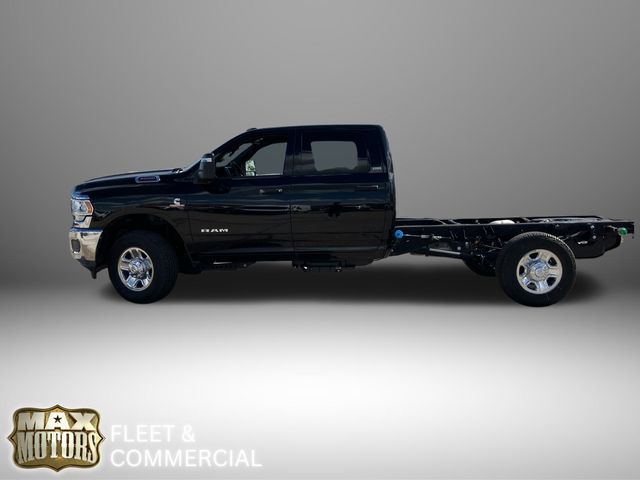 2023 Ram 3500 SLT 4