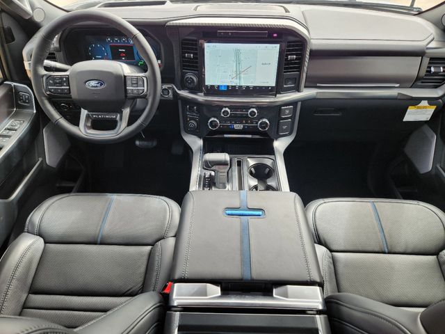 2025 Ford F-150 Platinum photo