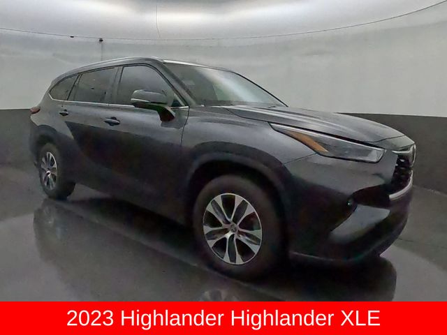 Magnetic Gray Metallic 2023 Toyota Highlander SUV / Crossover Front-Wheel Drive 8-Speed Automatic