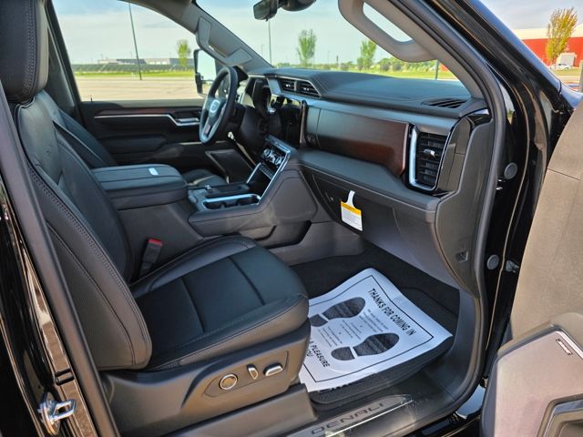 2026 GMC Sierra 3500HD Denali