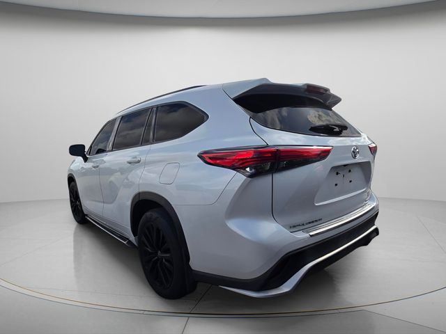 2023 Toyota Highlander - $37,999
