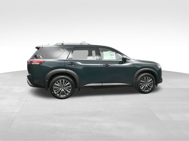 2025 Nissan Pathfinder SL 3