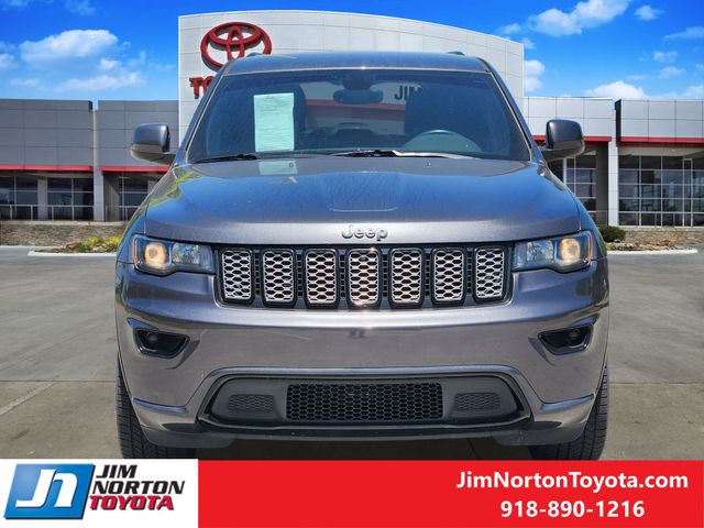 Used 2017 Jeep Grand Cherokee Altitude with VIN 1C4RJFAG5HC919019 for sale in Tulsa, OK