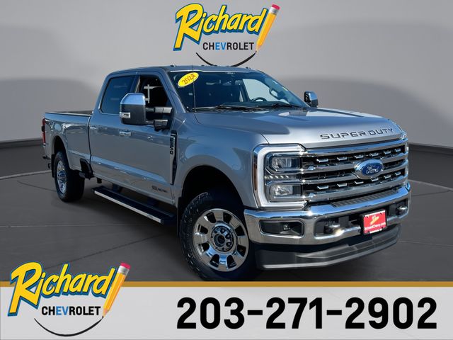  2024 Ford F-350 Super Duty Lariat Crew Cab LB 4WD   