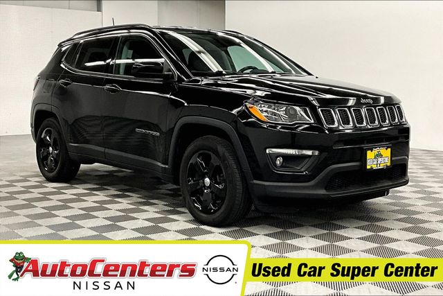 Diamond Black Crystal Pearlcoat 2019 Jeep Compass Latitude FWD SUV / Crossover Front-Wheel Drive 6-Speed Automatic