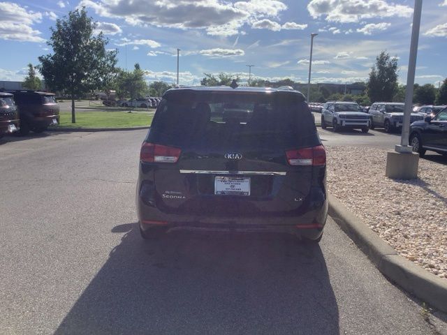 Used 2018 Aurora Black Kia LX image 4