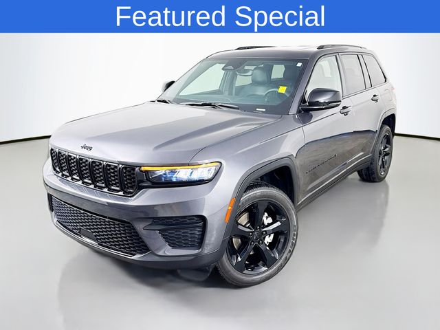 Baltic Gray Metallic Clearcoat 2024 Jeep Grand Cherokee SUV / Crossover Four-Wheel Drive 8-Speed Automatic