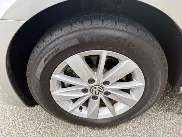 2015 Volkswagen Golf TSI S 4-Door Silver at Auto Express Mitsubishi