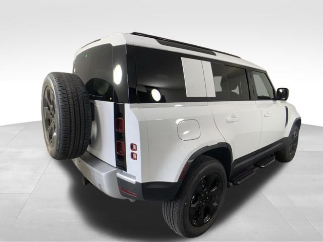 2025 Land Rover Defender 110 S 6