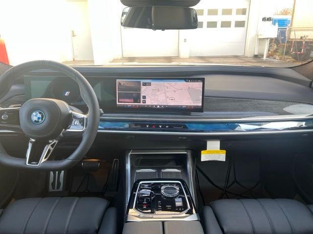 2024 BMW i7 xDrive60 12