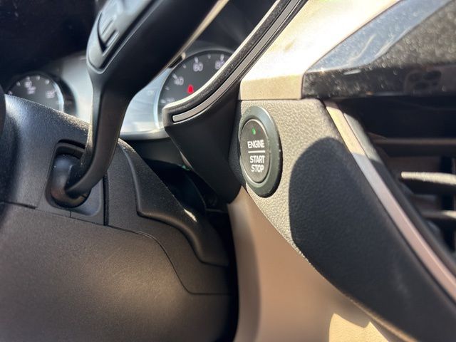 2021 Ford Escape Hybrid SE photo