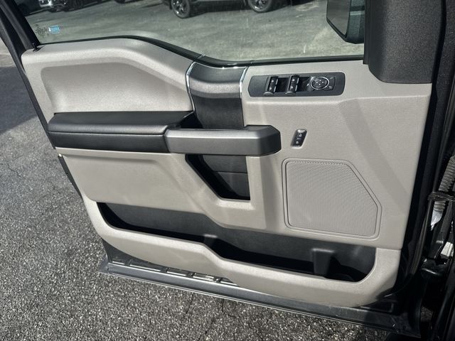 Used 2017 Gray Ford XLT image 24