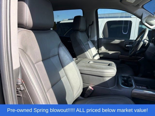 Used 2019 Black Chevrolet RST image 14