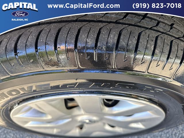 Used 2019 Silver Nissan S image 14