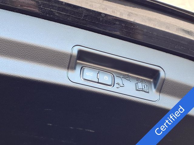 2023 Ford Explorer - Image 23