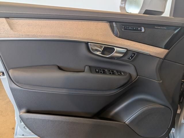 New 2026 Gray Volvo T8 Plus image 8