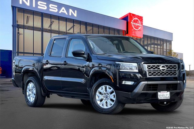 2022 Nissan Frontier SV Crew Cab 4X2 SWB's photo