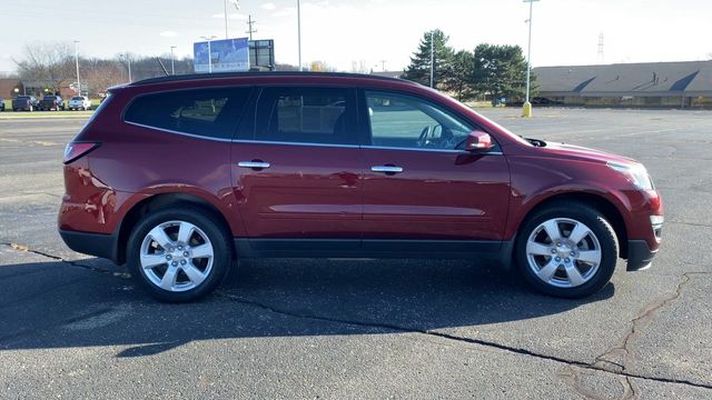 2017 Chevrolet Traverse LT 9