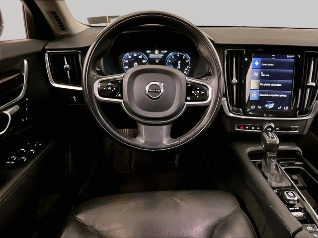 2018 Volvo S90 T5 Momentum - 5