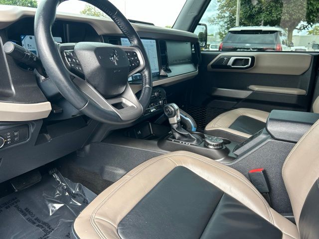Used 2022 Black Ford Wildtrak image 16