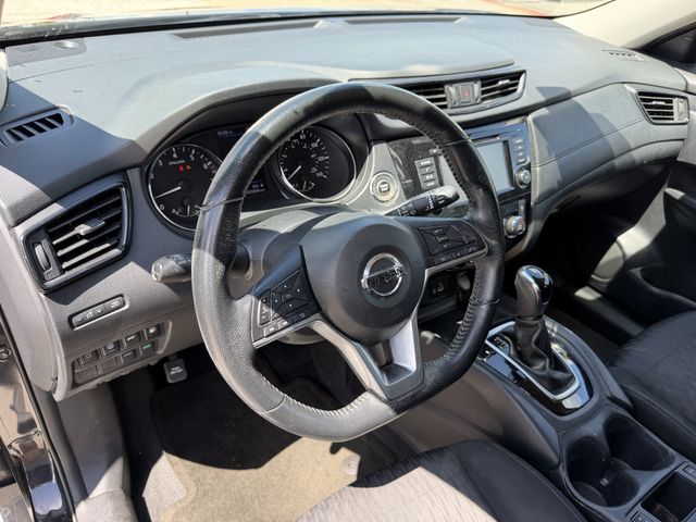 2019 Nissan Rogue SV Black at Bravo Nissan