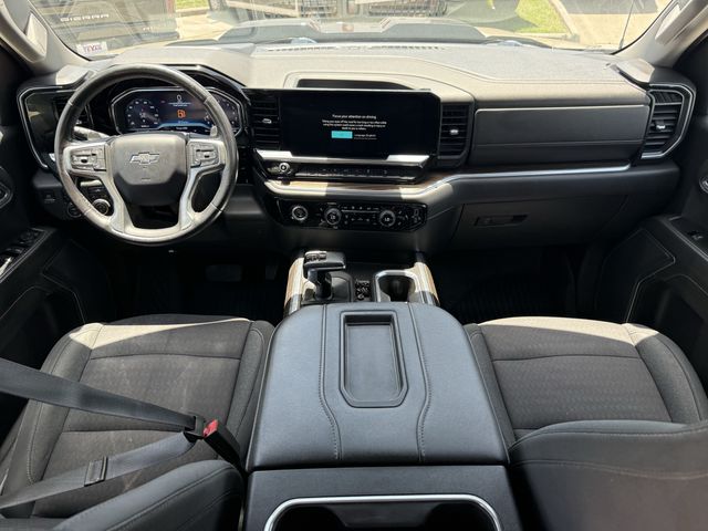 2022 Chevrolet Silverado 1500 LT Trail Boss - 11