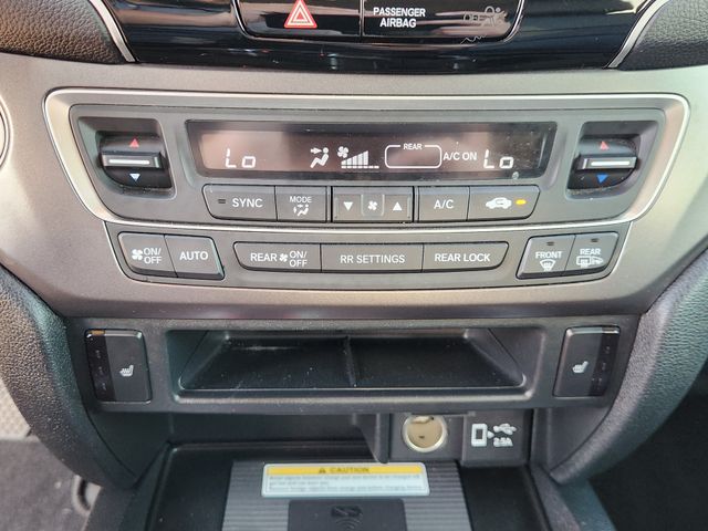2022 Honda Pilot Special Edition  at EAG Ford Navasota