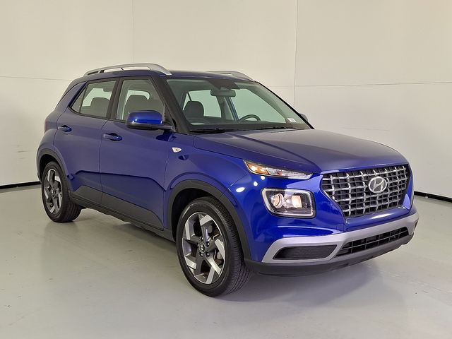 2024 Hyundai Venue SEL's photo