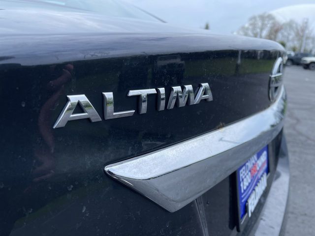 Used 2015 Nissan Altima For Sale in Muncie, IN