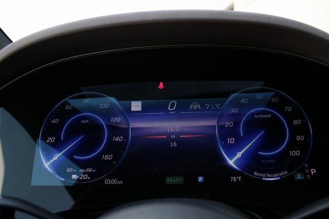 Used 2023 Black Mercedes-Benz 580 image 12