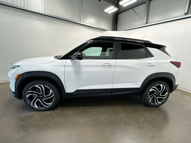 2024 Chevrolet TrailBlazer RS White at Auto Express Mitsubishi