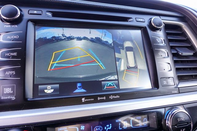 used 2018 Toyota Highlander Hybrid car, priced at $18,399