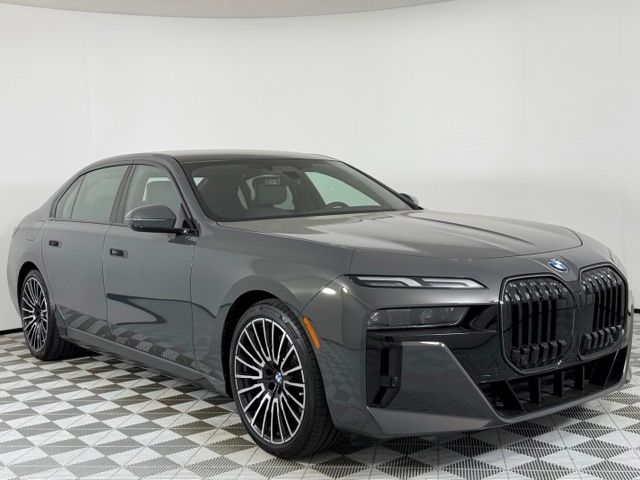 Gray Metallic 2026 BMW 7 Series Sedan Rear-Wheel Drive 8-Speed Automatic