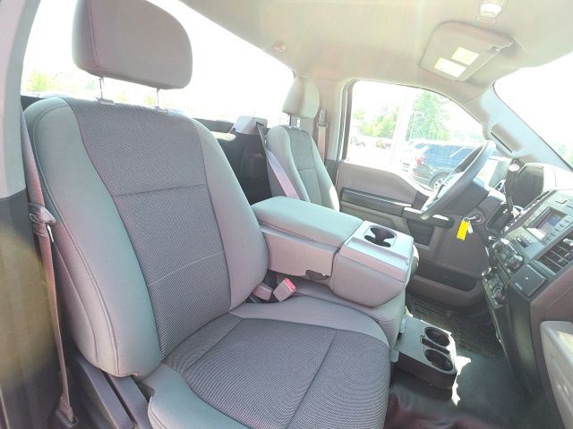 Used 2018 White Ford XL image 11