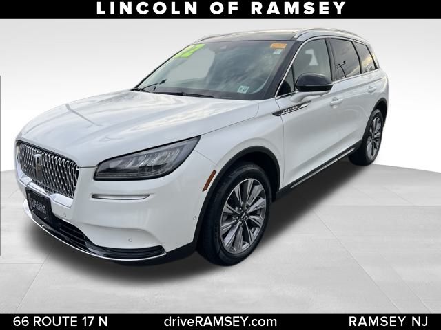 White Metallic 2022 Lincoln Corsair Reserve AWD SUV / Crossover All-Wheel Drive 8-Speed Automatic