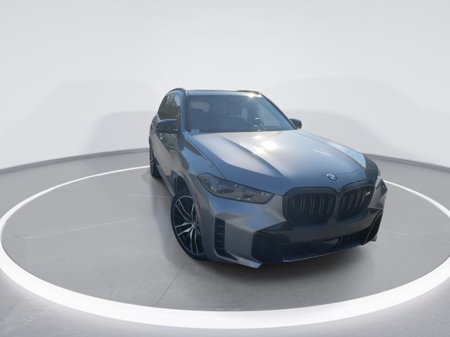 Used 2024 Gray BMW M60i image 2