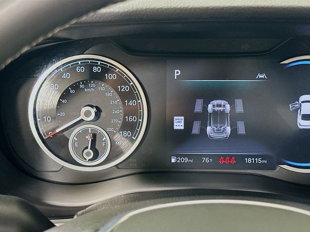 Thumbnail: 2025 Genesis G70 - 12