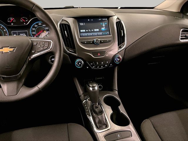 2016 Chevrolet Cruze LT - 6