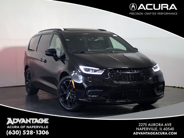 2025 Chrysler Pacifica Negro (Diamond Black Crystal Pearlcoat) Minivan Tracción delantera 9 velocidades Automática