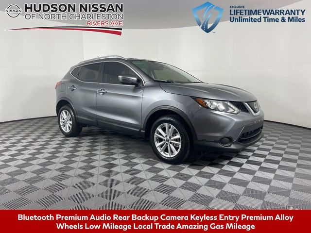 2019 Nissan Rogue Sport SV 1