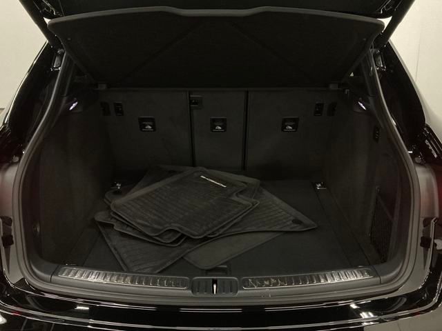 2025 Porsche Macan S