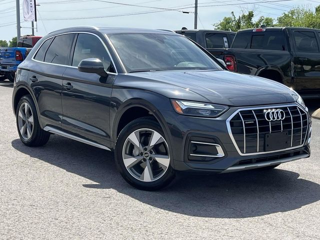 2023 Audi Q5 40 Premium Plus's photo