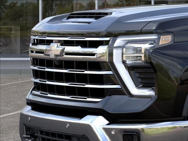 2025 Chevrolet Silverado 2500HD LTZ 13