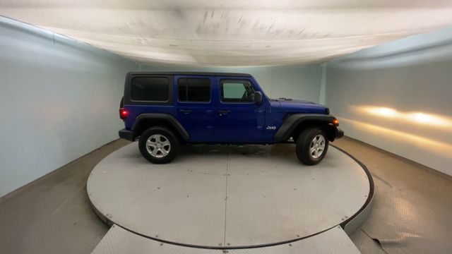 Used 2019 Blue Jeep Unlimited Sport S image 5