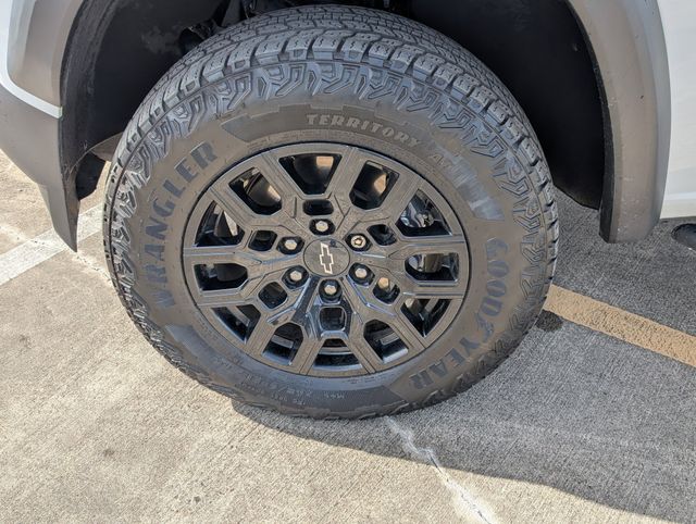 Certified Used 2024 White Chevrolet Trail Boss image 9