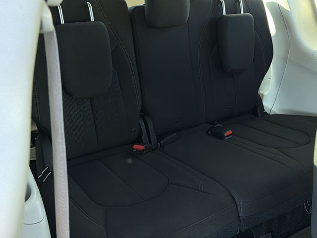 Used 2018 Red Chrysler Touring Plus image 37