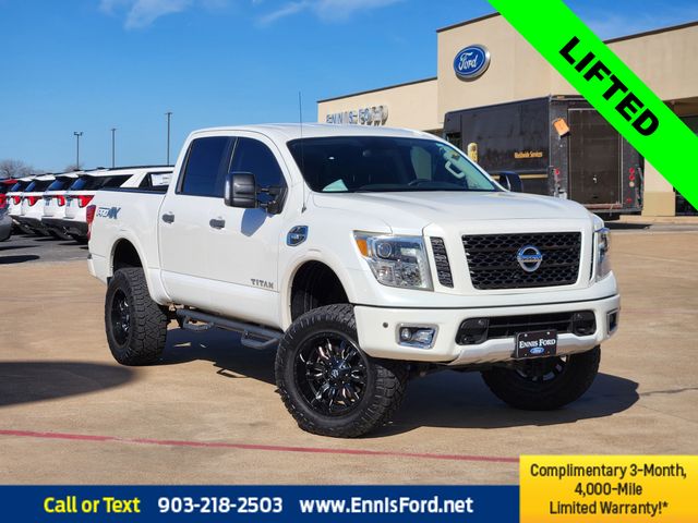 2017 Nissan Titan PRO-4X Crew Cab 4WD