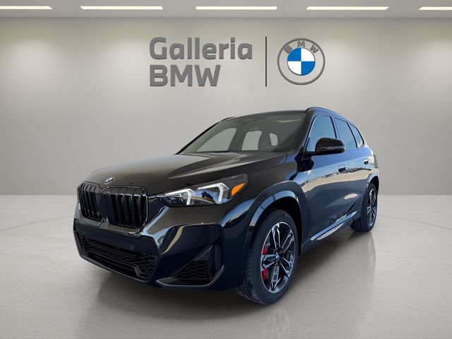 2026 BMW X1 28i's photo